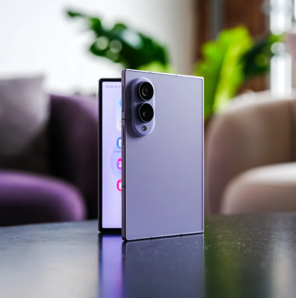 Samsung Galaxy Z Fold8: первый обзор широкого Fold