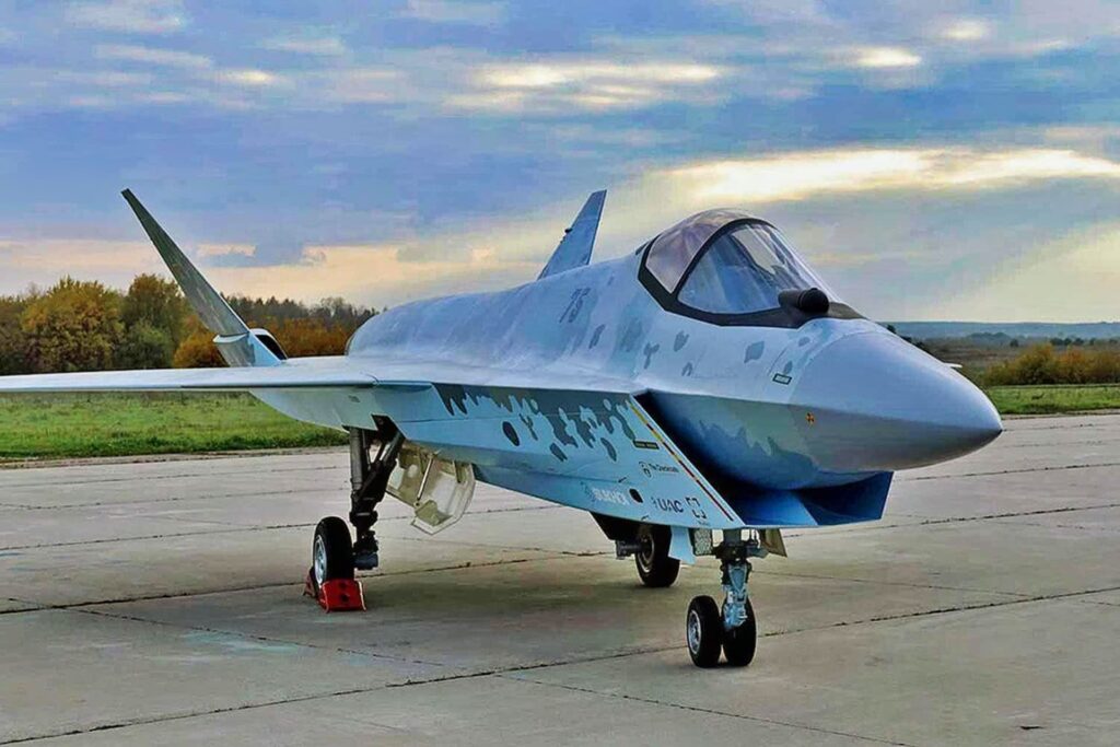 Су-75 Checkmate в 2026 году: взлетел ли новый истребитель и на каком этапе проект